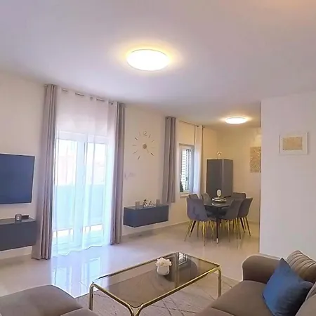 Vila Adria Riva
