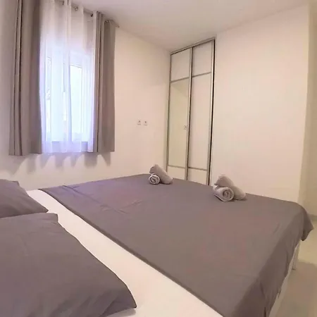 Vila Adria Riva * Promajna