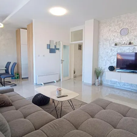 Vila Adria Riva Daire