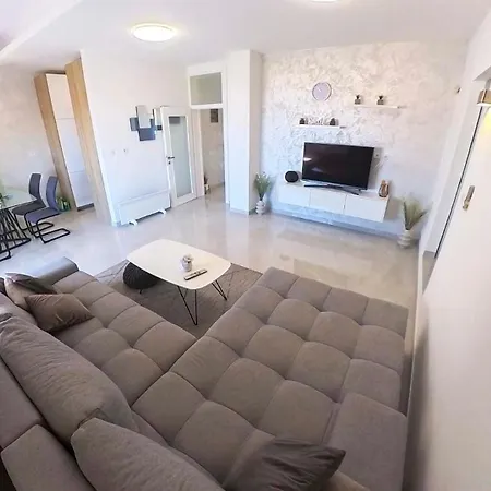 Vila Adria Riva Daire