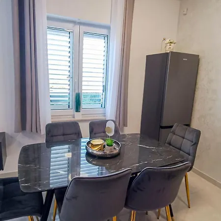 Vila Adria Riva Promajna